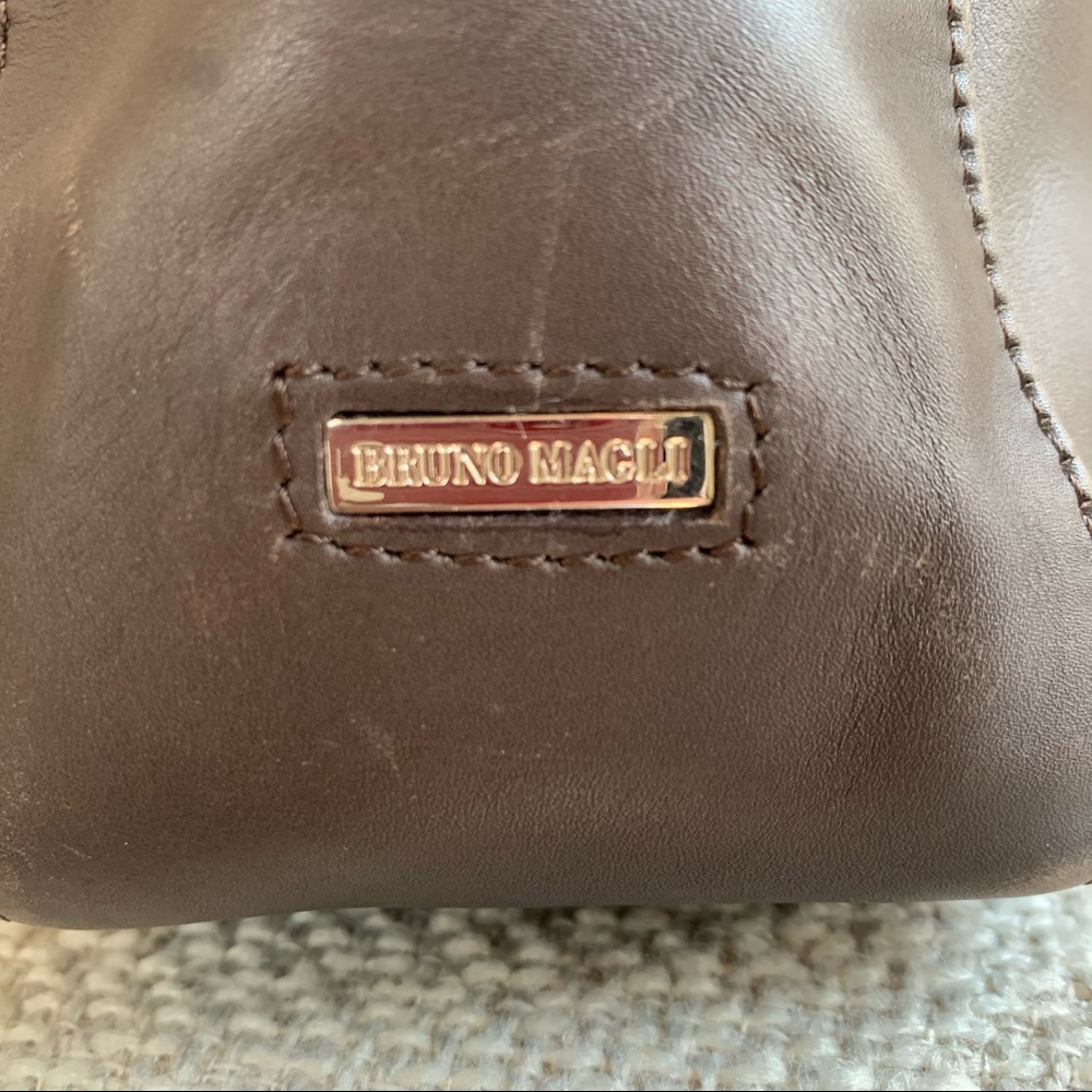Bruno Magli leather shoulder bag - Picture 6 of 9